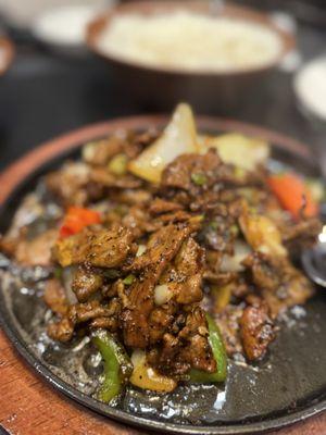 Sizzling beef with black pepper ( not spicy)