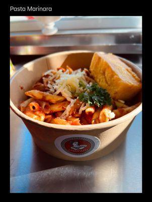 Pasta with tomato sauce