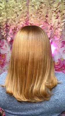 Yoli’s beauty salon