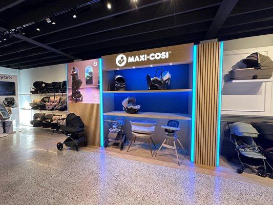 E & E Exhibit Solutions