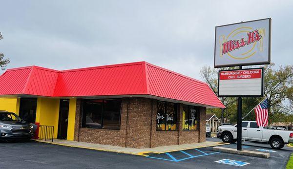 MIss K's of Monticello