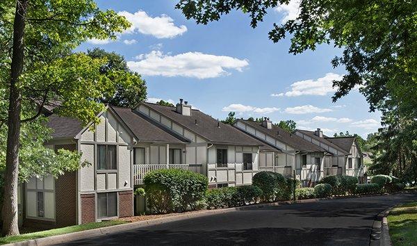 River Oaks Apartments