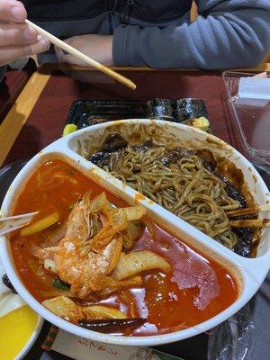 Jjampong/ jjangmyeon