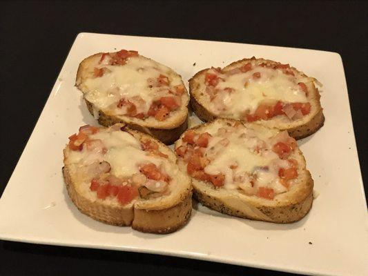 Bruschetta (had onions in it which is weird).