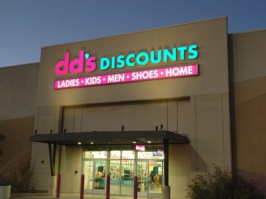 dd's DISCOUNTS