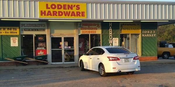 cute store! very old-timey