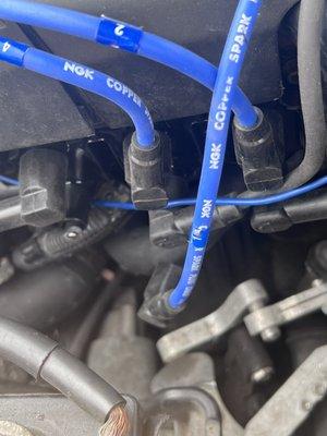 Broken head of spark wire