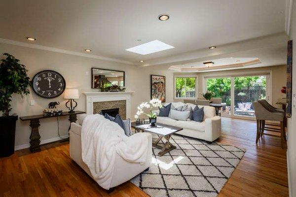 2050 Sullivan Living Room