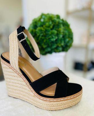 High heel wedges in black