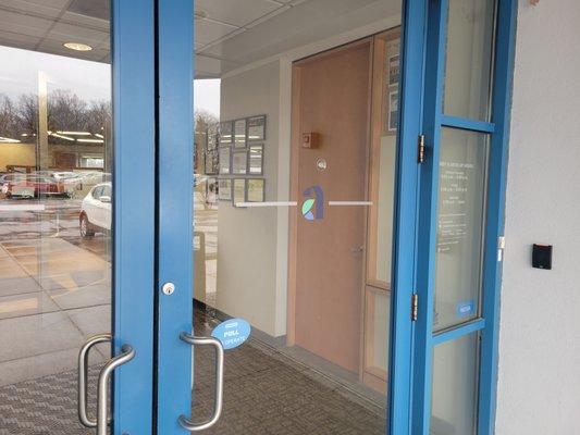 Front door of Arsenal Credit Union.