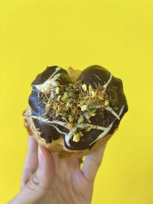 Dubai Chocolate Cream Puff