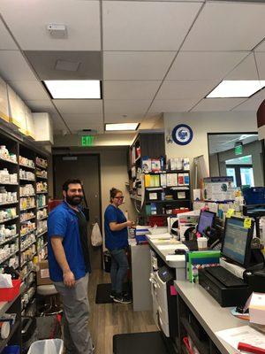 Med Zone Pharmacy Northridge