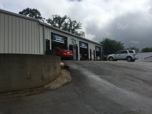 Service bays at Lee Automotive