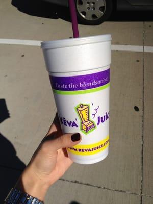 24 oz Strawberry Squeezer