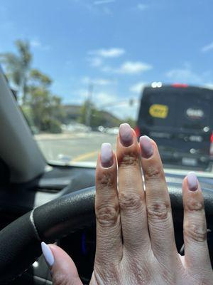 Wavy rushed gel nails