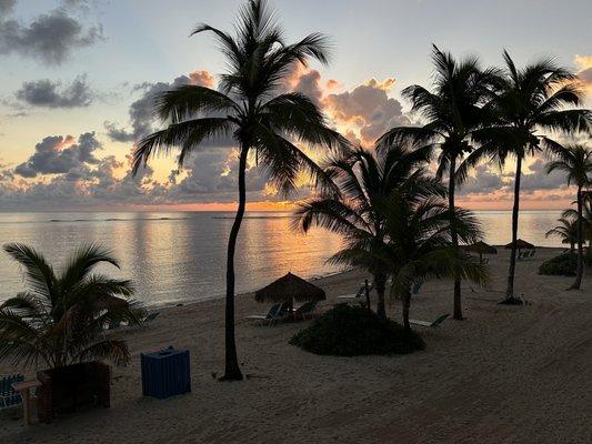 Somewhere Now Travel