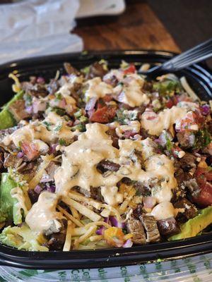 Taco salad with steak