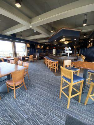 The Ridge Bar & Grill