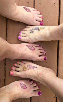 Birth month flowers for mom, daughters and granddaughter!