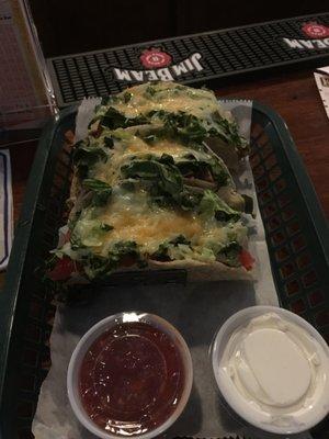 TACOOOOOOO MONDAYS!!! $2.50/taco and worth every dang penny.