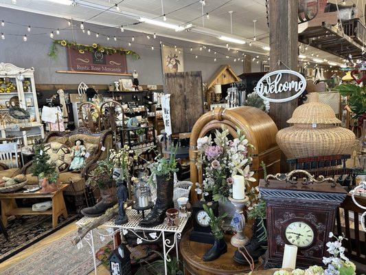 Rustic Rose Mercantile