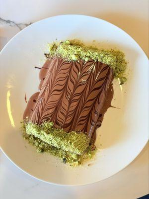 #8 Pistachio Royal Crepe