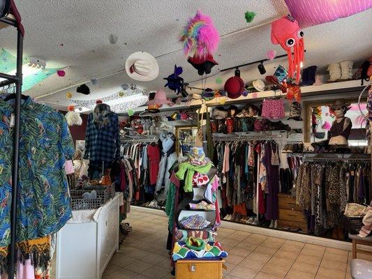 Connie’s Clothesline Thrift Boutique