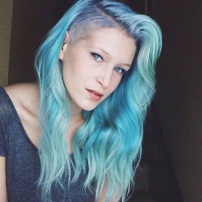 Kaylie got a new mermaid do!