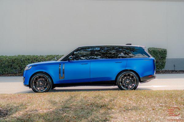 Range Rover (proper)
*Tinted
*Ceramic coated
*accent