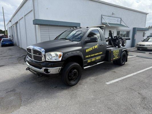 Hook It Up Referral Service