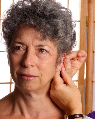 Senior-friendly acupuncture ensures treatments are safe, comfortable, and effective for older adults.