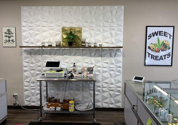 Elvev8ed Personal Wellness Hemp flower