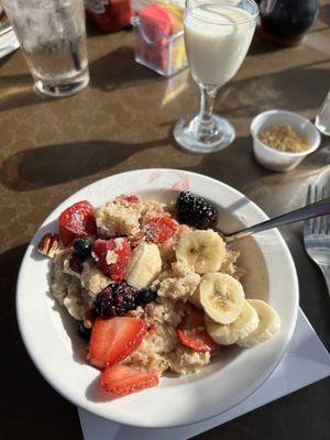 Worlds best oatmeal!!! Comes with berries, pecans and bananas and cream.