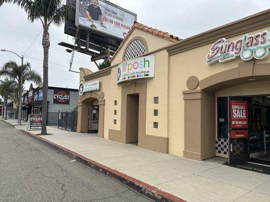 Lil' Posh Resale Kid's Boutique