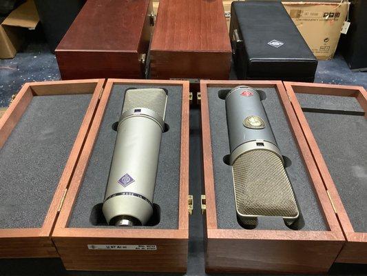 Microphones Repair.  Neumann U87 Ai, TLM-193.  Diaphragm cleaning, Diaphragm Replacement, Electronics Repair.