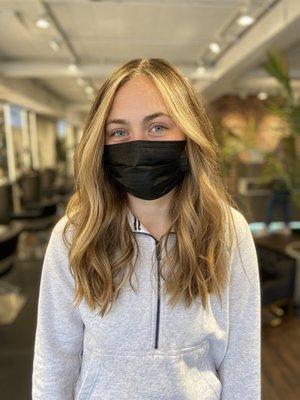 Bright blonde money piece getting ready for the summer at Roya Beauty.