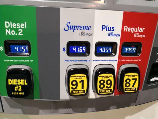 Betts Ken Chevron Service