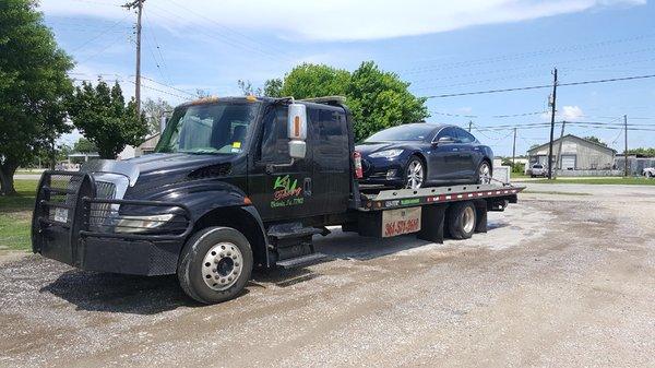 K & M Towing & Repo