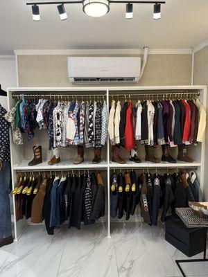 Showroom items
Kid Shirts , Jackets , Vest and Boots