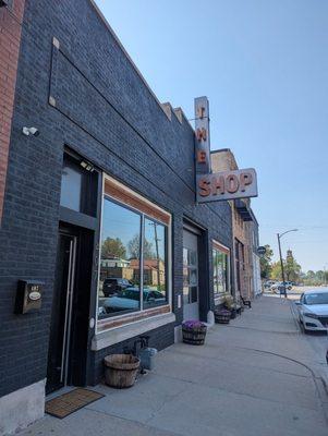 The Shop Cigar Lounge