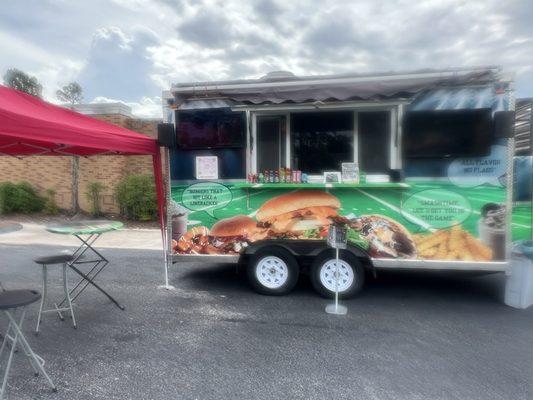 Sideline Smash Burgers