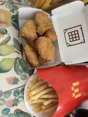 A Minecraft Movie 10 Piece McNuggets Meal