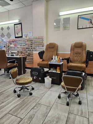 Nails Center