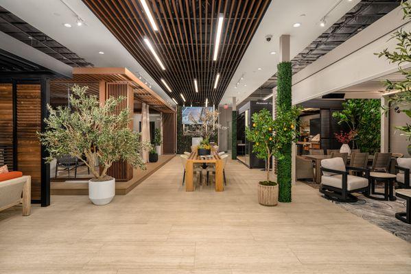 Our Dedicated Showroom. Aluminum Louvered Patio Cover Pergolas