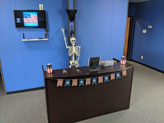 Billy Bones welcomes our adventurers!