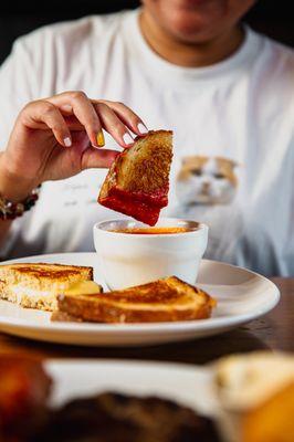 Grilled Cheese and Tomato soup - CLASSIC