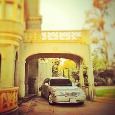 Town & Country limousine