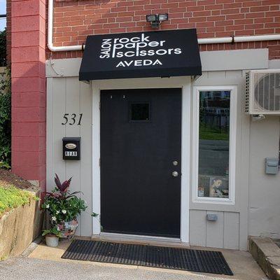 Salon Rock Paper Scissors