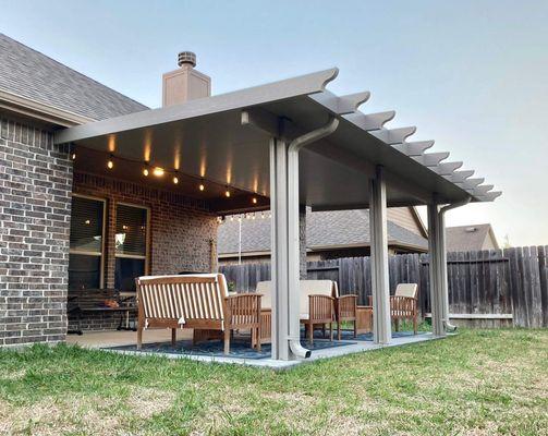 Beautiful, low-maintenance aluminum patio cover built to enhance comfort and add value to your home.
