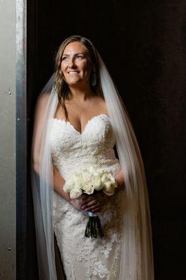 Lily flower hair and makeup